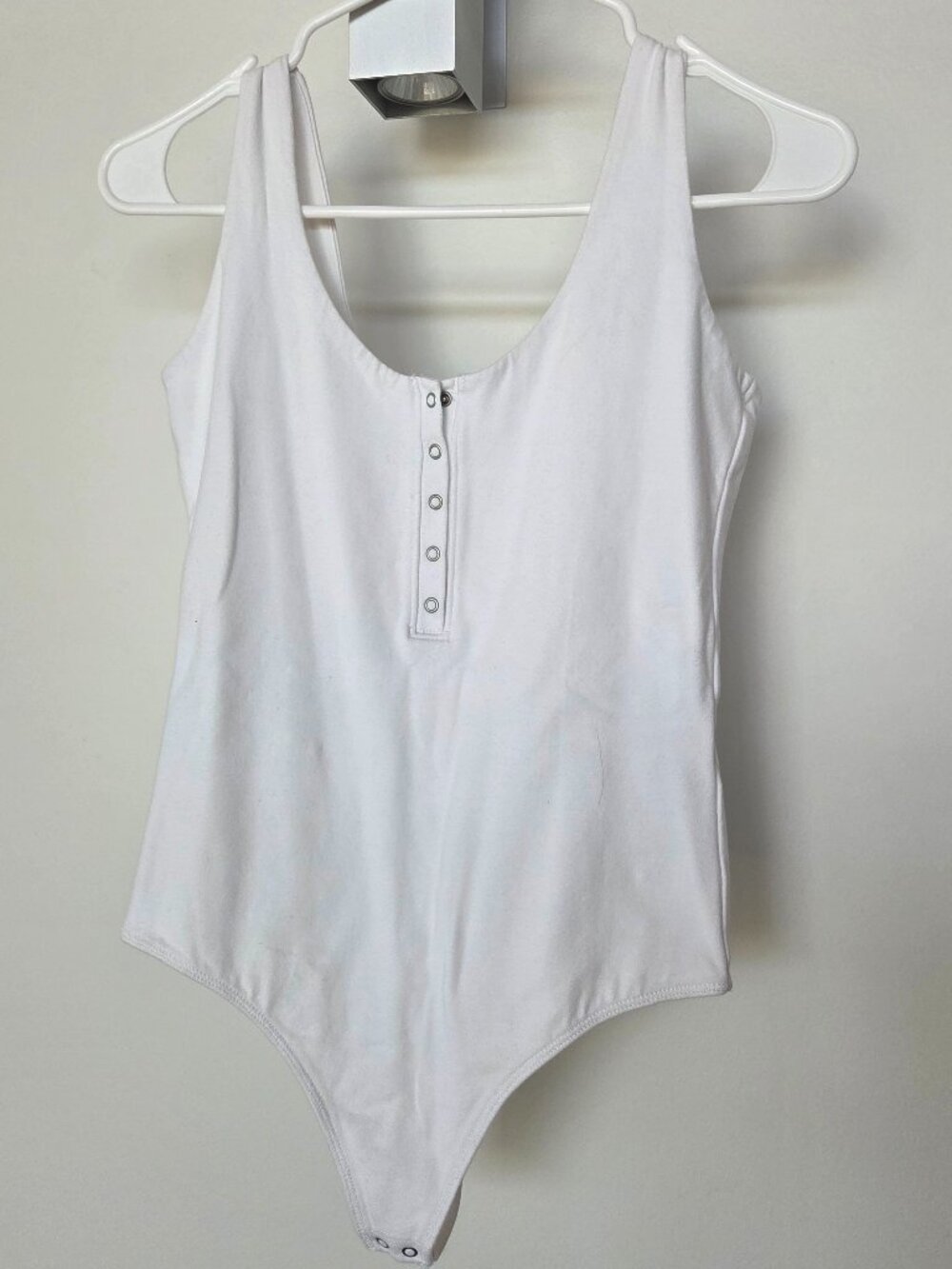 Abercrombie & Fitch White Bodysuit Size Small